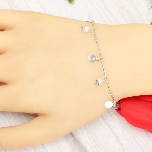 "Trendy Handmade Bracelet – A Thoughtful Gift for Girls & Women | UNVRC1110 - Picture 6 of 10